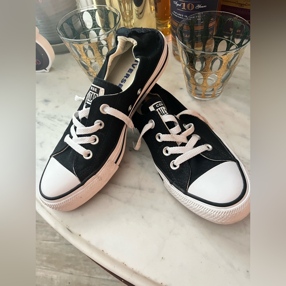 Converse Women's Black Canvas Sneakers with White Trim EUC